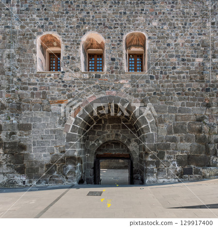 Kayseri Castle: Historic Stone Wall, Arched Entrance, and Windows, Kayseri, Turkey Kayseri Castle: Historic Stone Wall, Arched Entrance, and Windows, Kayseri, Turkey 129917400