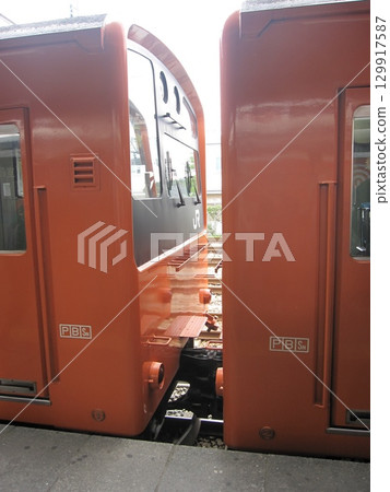Chuo Rapid Line 201 series H7 formation connection surface Chuo Rapid Line 201 series H7 formation connection surface 129917587