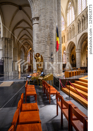 Interior of the Roman Catholic Cathedral of St. Michael and St. Gudula in central Brussels, Belgium 129918775