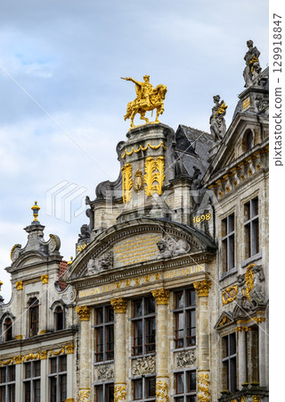 Lavishly decorated facades and architectural details of Guildhalls on the Grand-Place Grote Markt square of Brussels, Belgium Lavishly decorated facades and architectural details of Guildhalls on the Grand-Place Grote Markt square of Brussels, Belgium 129918847