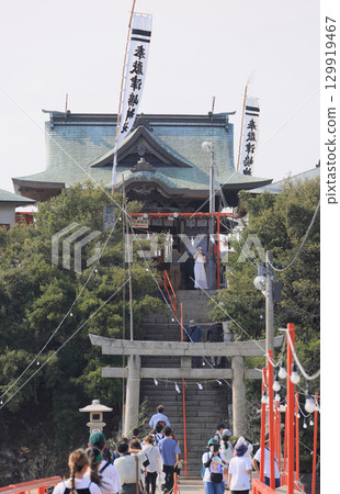 Tsushima Shrine, a floating guardian deity for children in Minocho, Mitoyo City, Kagawa Prefecture (Summer Festival) Tsushima Shrine, a floating guardian deity for children in Minocho, Mitoyo City, Kagawa Prefecture (Summer Festival) 129919467