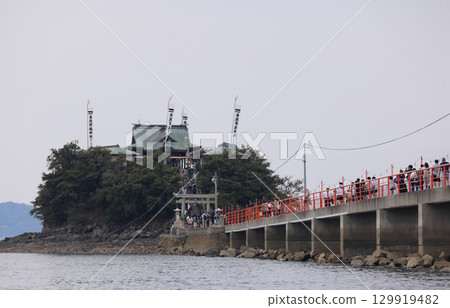香川縣三豐市美濃町的兒童水上守護神津馬神社(夏祭) 香川縣三豐市美濃町的兒童水上守護神津馬神社(夏祭) 129919482