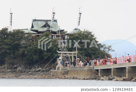 香川縣三豐市美濃町的兒童水上守護神津馬神社(夏祭) 香川縣三豐市美濃町的兒童水上守護神津馬神社(夏祭) 129919483