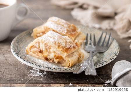 Homemade apple strudel slice 129919668