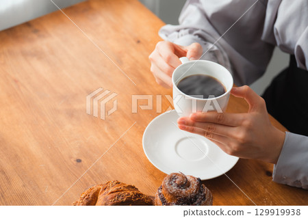 麵包、咖啡和寧靜的時刻 129919938