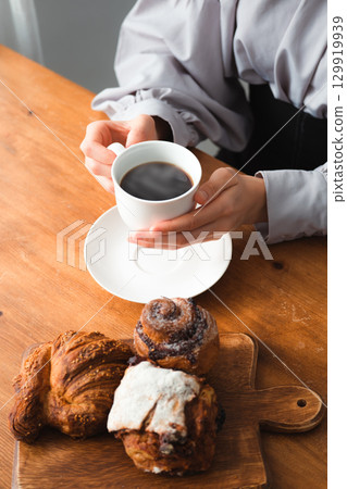 麵包、咖啡和寧靜的時刻 129919939
