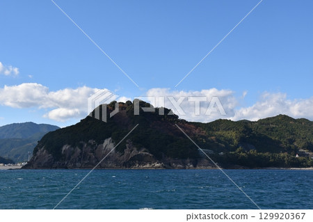 晴天的鬼城三重 晴天的鬼城三重 129920367