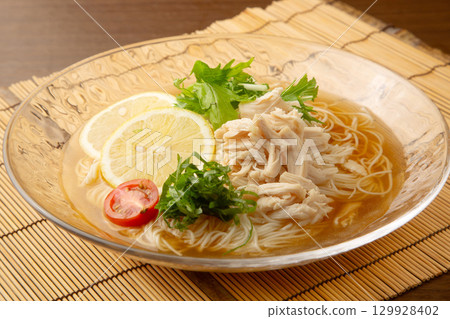 Chicken Broth Chlorine Noodles 129928402