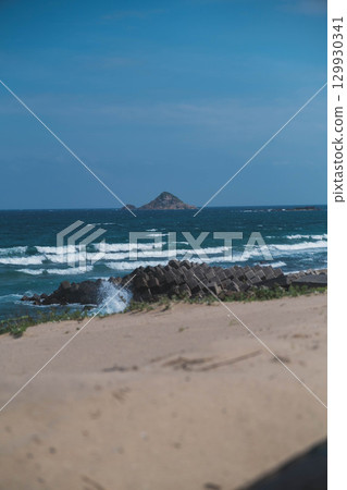 [Hakuto Coast] Coastal road and beautiful scenery of the Sea of Japan 129930341