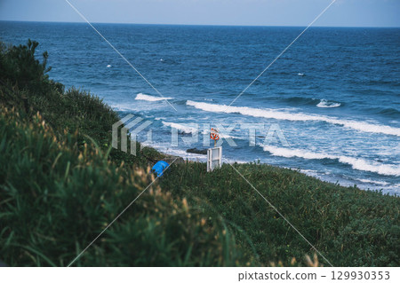 [Hakuto Coast] Coastal road and beautiful scenery of the Sea of Japan 129930353