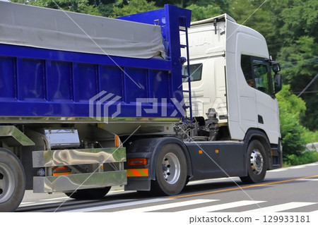 dump trailer 129933181