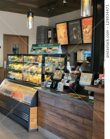 this is food and drink display at cafe 129934471