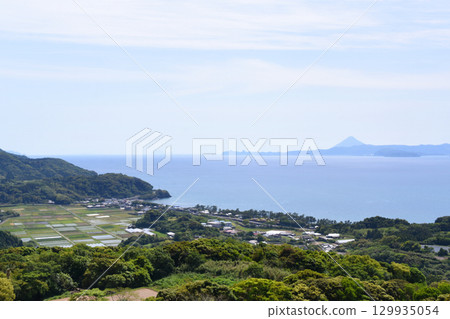 Kaimon and Kagoshima Bay as seen from the tower in Kirishimagaoka Park 129935054