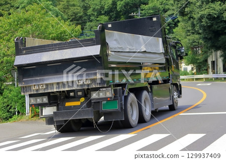 Dump truck Dump truck 129937409