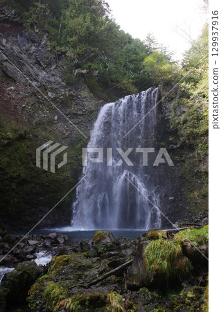 登浦高原的真五郎瀑布 129937916