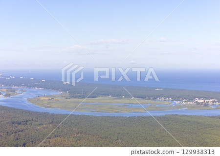 歐洲拉脫維亞裡加灣的鳥瞰圖 歐洲拉脫維亞裡加灣的鳥瞰圖 129938313