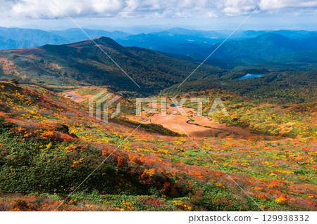 秋季攀登栗駒山（栗駒山～前岳：龍泉原） 129938332