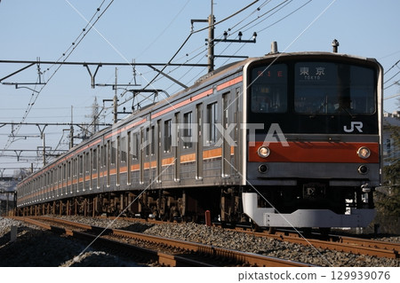 Musashino Line 205 series M8 train running between Minami-Urawa and Higashi-Urawa 129939076