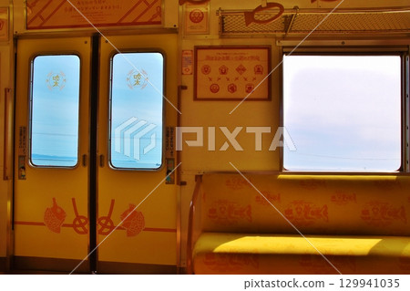 和歌山的吉祥列車的大海 和歌山的吉祥列車的大海 129941035