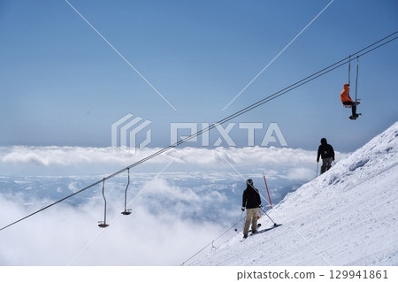 Niseko Tokyu Grand Hirafu King Above the Clouds Lift 4 129941861