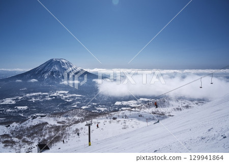 新雪谷東急大比羅夫國王纜車 4 號和羊蹄山 129941864