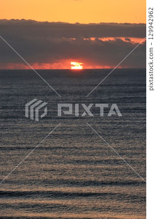 朝日從太平洋升起 朝日從太平洋升起 129942962