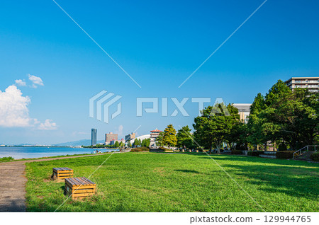 滋賀縣大津市大津湖濱渚公園琵琶湖 滋賀縣大津市大津湖濱渚公園琵琶湖 129944765