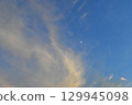 卷雲和上弦月 129945098