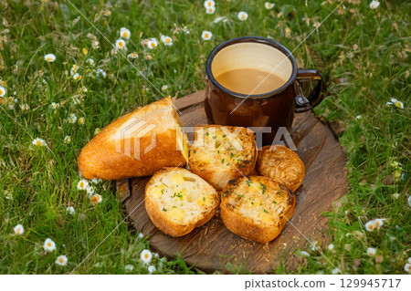 美式和歐式法式吐司 129945717