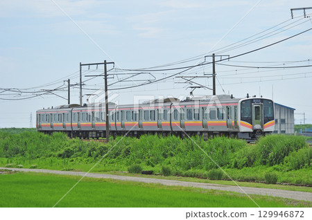 Shinetsu Main Line, Oshikiri-Mitsuke, JR East, E129 series, B10 formation (Niigata) 129946872