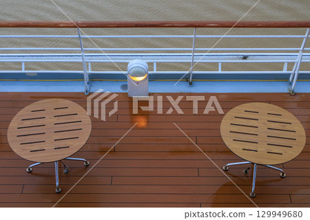 the city of Bordeaux at the garonne river in france the city of Bordeaux at the garonne river in france 129949680