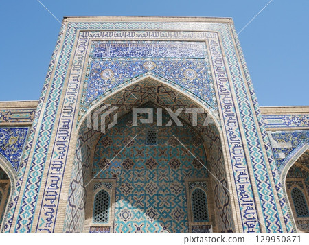Tila-Kari Madrasah (Samarkand, Uzbekistan) 129950871