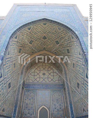 Ulughbek Madrasah (Samarkand, Uzbekistan) 129950945