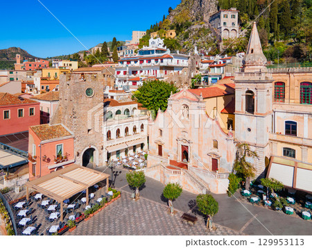 The Piazza IX Aprile main square in Taormina city, Sicily 129953113