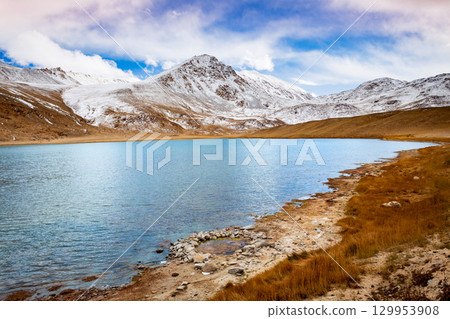 Chukur-Kul or Chukurkul lake in Murghab region, Tajikistan 129953908