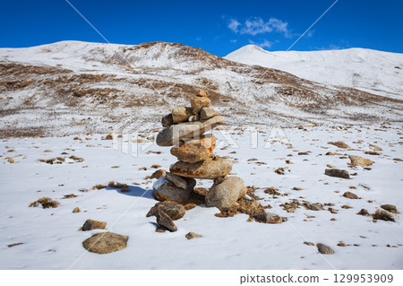 Khargush pass between Wakhan Valley and Pamir highway 129953909
