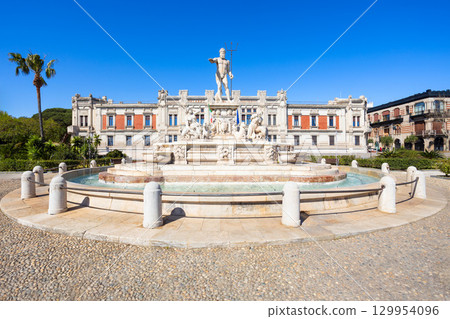 Neptune Fountain at the Palazzo del Governo, Messina 129954096