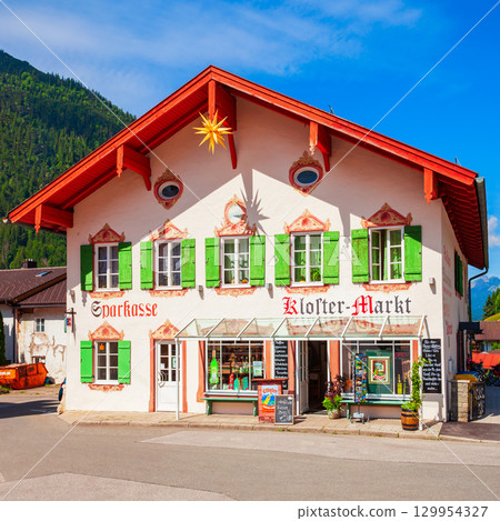 Ettal monastery market in Bavaria, Germany Ettal monastery market in Bavaria, Germany 129954327