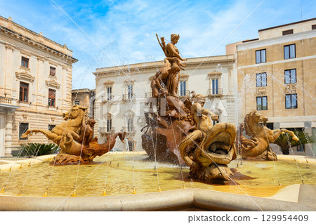 Fountain of Diana or Fontana di Diana, Syracuse 129954409