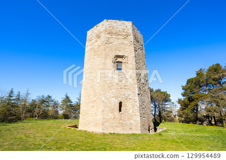 Torre di Federico close up view in Enna Torre di Federico close up view in Enna 129954489