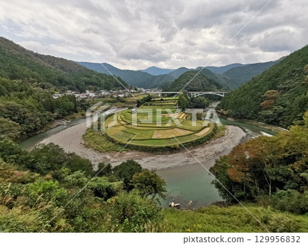 和歌山荒木島遠景 和歌山荒木島遠景 129956832
