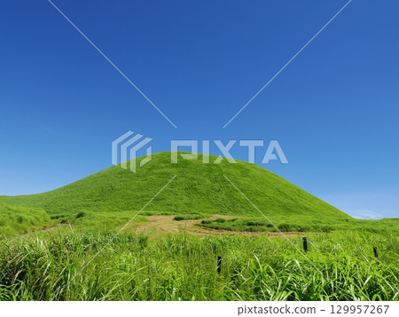 米塚(熊本縣阿蘇市) 米塚(熊本縣阿蘇市) 129957267