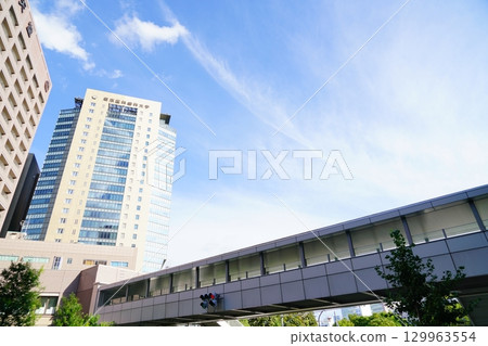 Near Ochanomizu under the blue sky 129963554