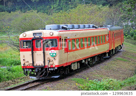 夷隅鐵道 西畠-曹元 夷隅鐵道 木葉28-2346 + 木葉52-125 129963635