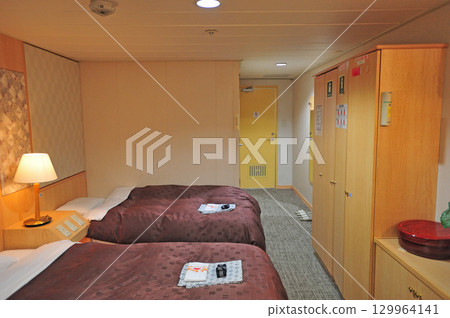 Mitsui O.S.K. Lines Ferry Sunflower Daisetsu Late Night Service Mitsui O.S.K. Lines Ferry Sunflower Daisetsu Late Night Service 129964141