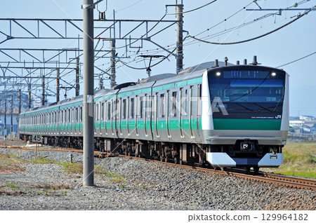 Kawagoe Line Minami-Furuya-Sashiogi JR East E233 series 7000 series 105 train (Kawagoe) 129964182