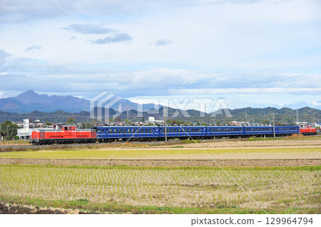 信越本線、安中磯部、JR東日本、DD51-888+12系+DD51-842(高崎)、駕駛訓練 信越本線、安中磯部、JR東日本、DD51-888+12系+DD51-842(高崎)、駕駛訓練 129964794