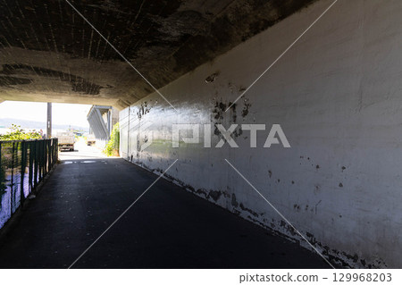 Tunnel under National Route 1 Tunnel under National Route 1 129968203