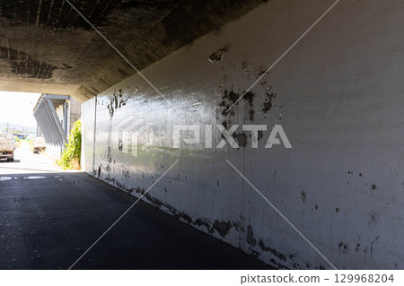 Tunnel under National Route 1 Tunnel under National Route 1 129968204