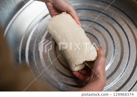 Hand-made udon Hand-made udon 129968374